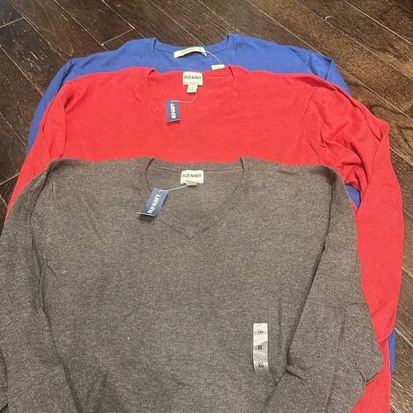Old Navy v-neck sweater XL (bundle of 3) - Picture 3 of 3